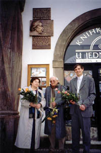Prague: A. �olcov�, Z. Kol��sk�